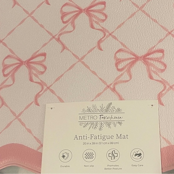 Pink Bow Anti Fatigue Mat - Picture 4 of 4